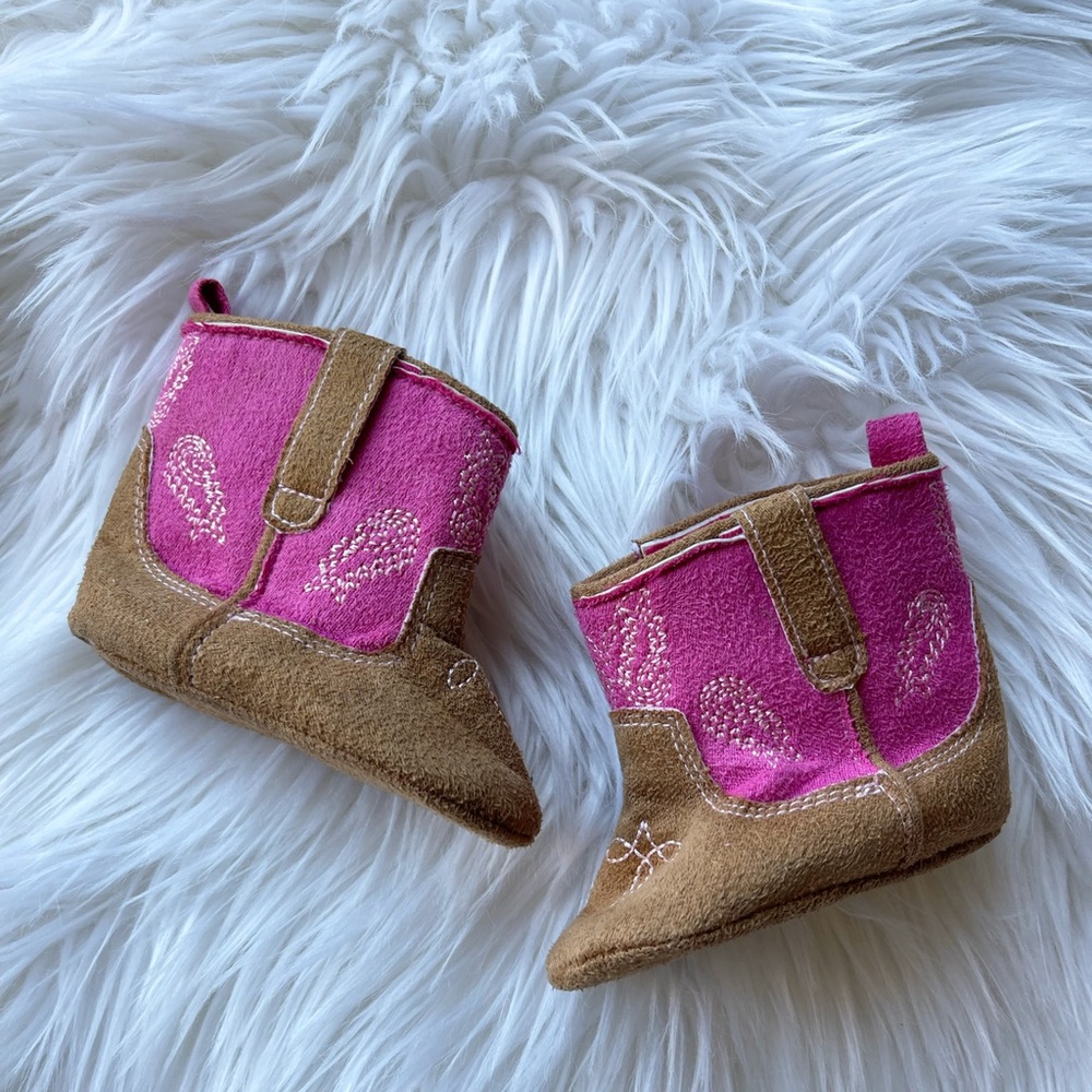 Pink cowgirl boots